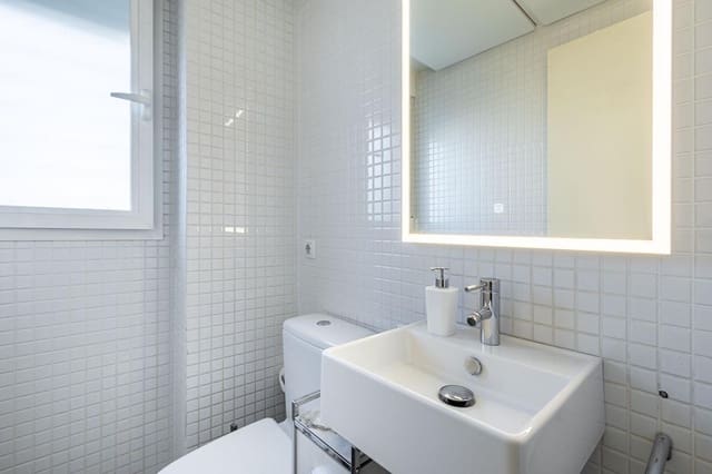 3 chambre Villa/Maison Semi-Mitoyenne à vendre à Huétor Vega avec piscine garage - 395 000 € (Ref: 10165226)