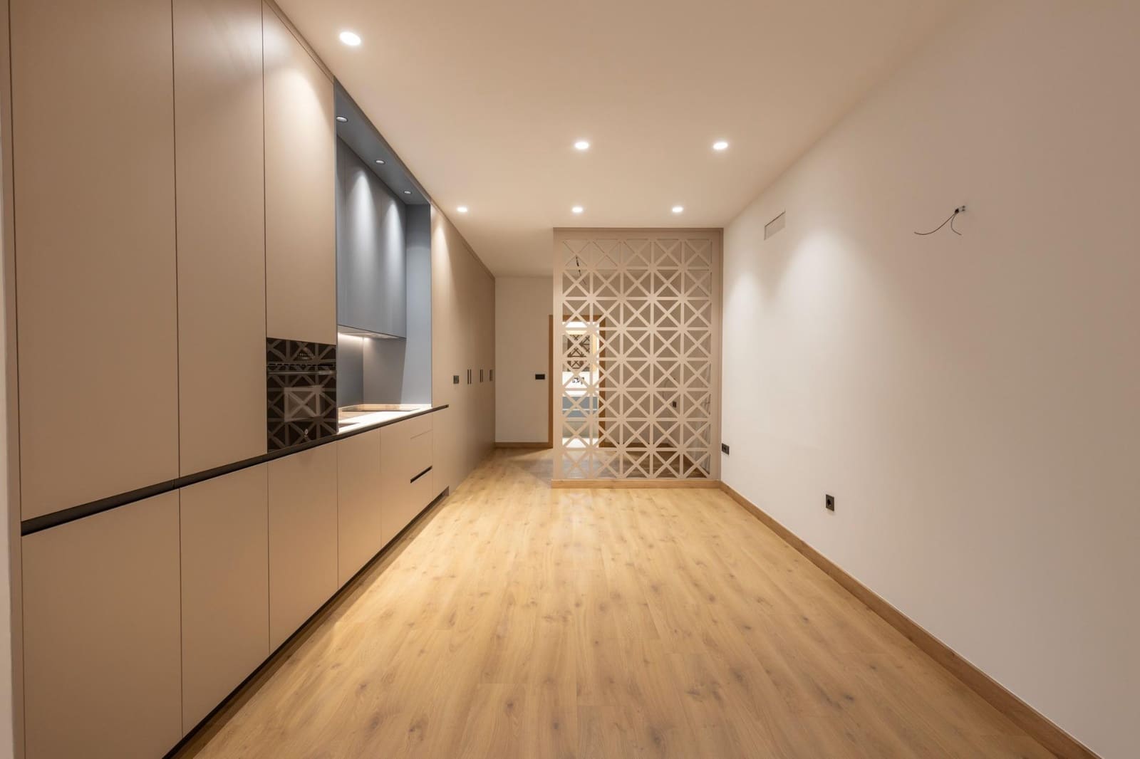 1 soverom Loft til salgs i Granada by - € 154 000 (Ref: 10165227)