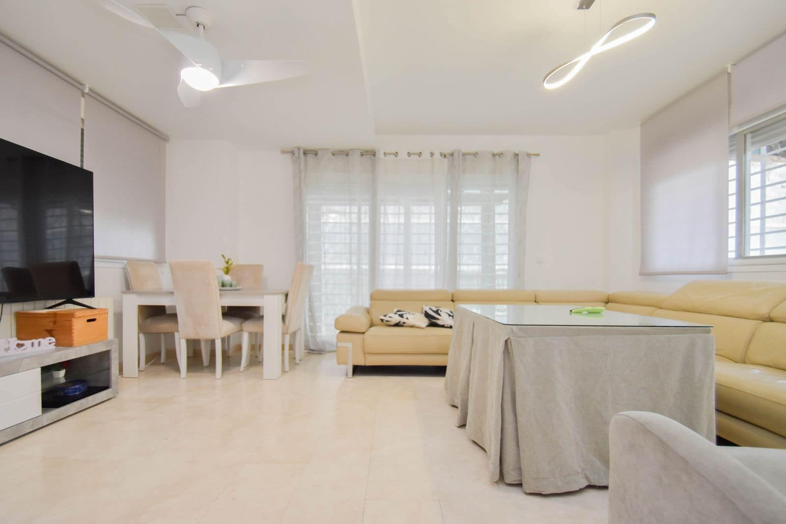 3 chambre Villa/Maison Semi-Mitoyenne à vendre à Huetor Vega avec garage - 354 000 € (Ref: 10165231)