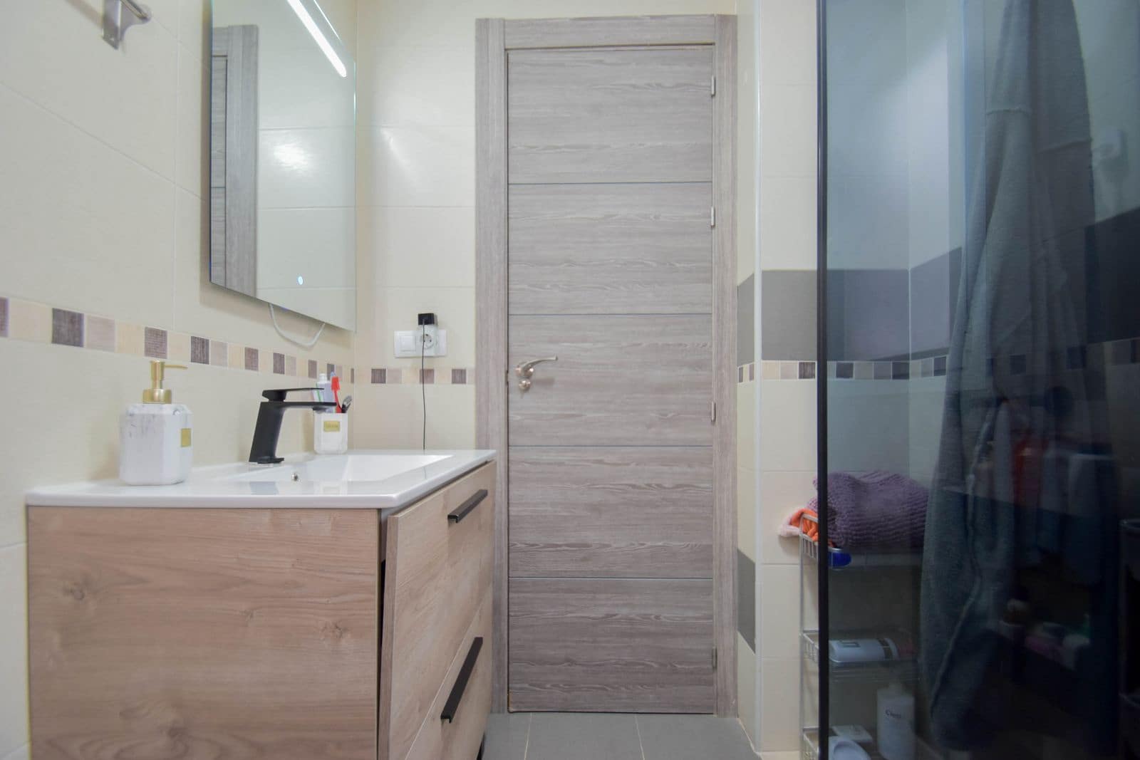 3 chambre Villa/Maison Semi-Mitoyenne à vendre à Huetor Vega avec garage - 354 000 € (Ref: 10165231)