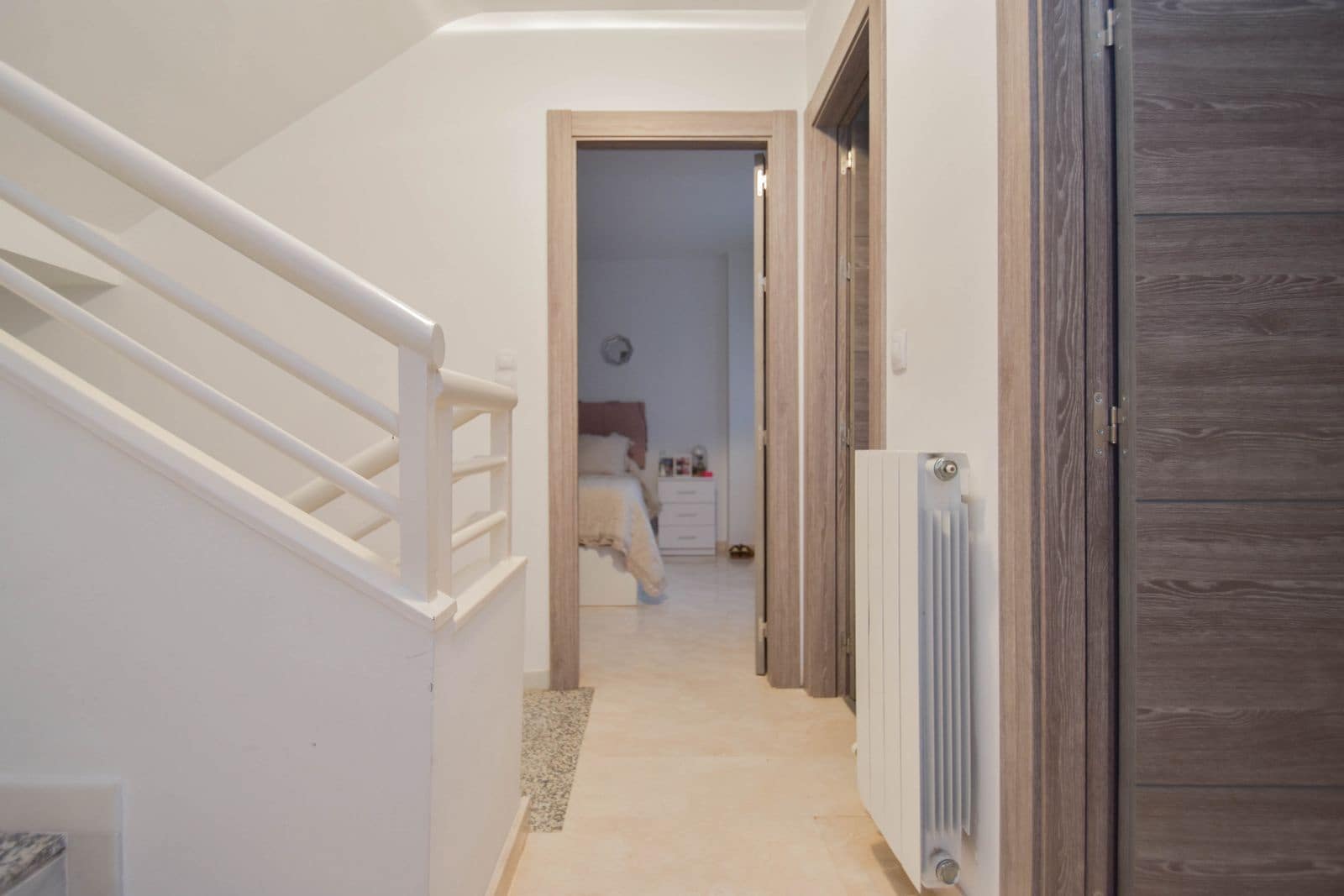 3 chambre Villa/Maison Semi-Mitoyenne à vendre à Huetor Vega avec garage - 354 000 € (Ref: 10165231)
