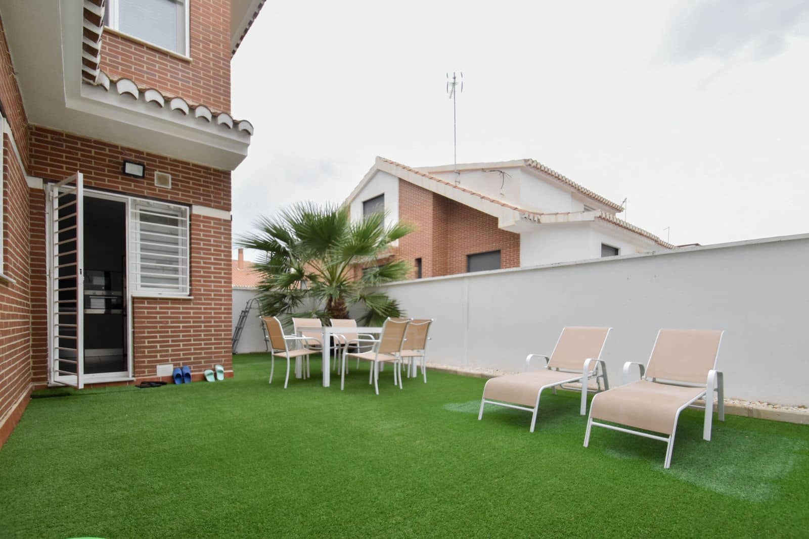 3 chambre Villa/Maison Semi-Mitoyenne à vendre à Huetor Vega avec garage - 354 000 € (Ref: 10165231)