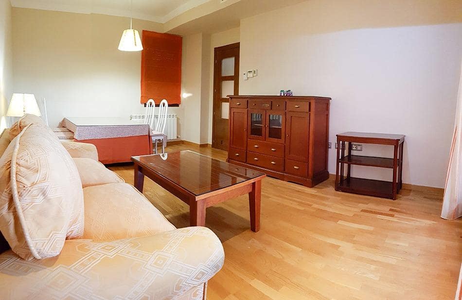 1 soverom Penthouse til salgs i Monachil med garasje - € 145 000 (Ref: 10166868)