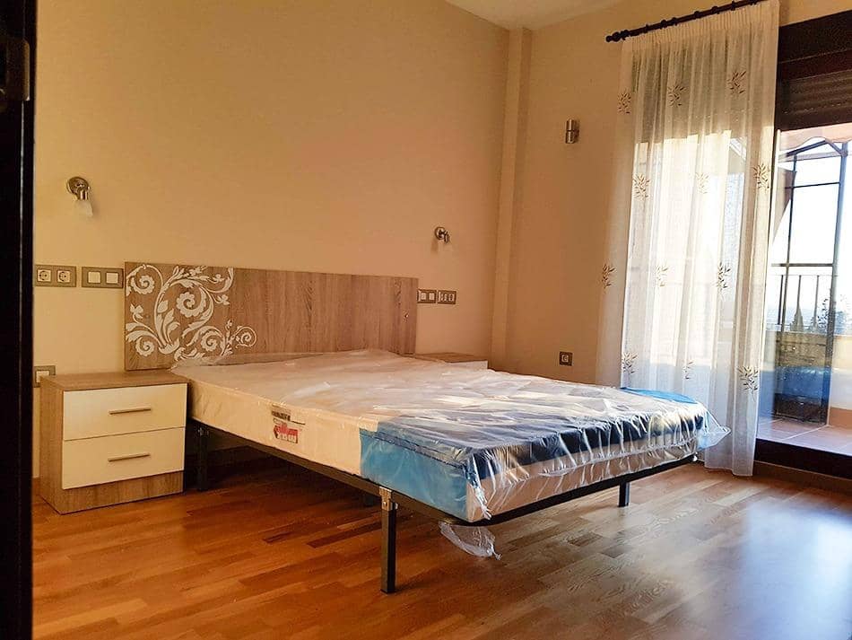 1 soverom Penthouse til salgs i Monachil med garasje - € 145 000 (Ref: 10166868)