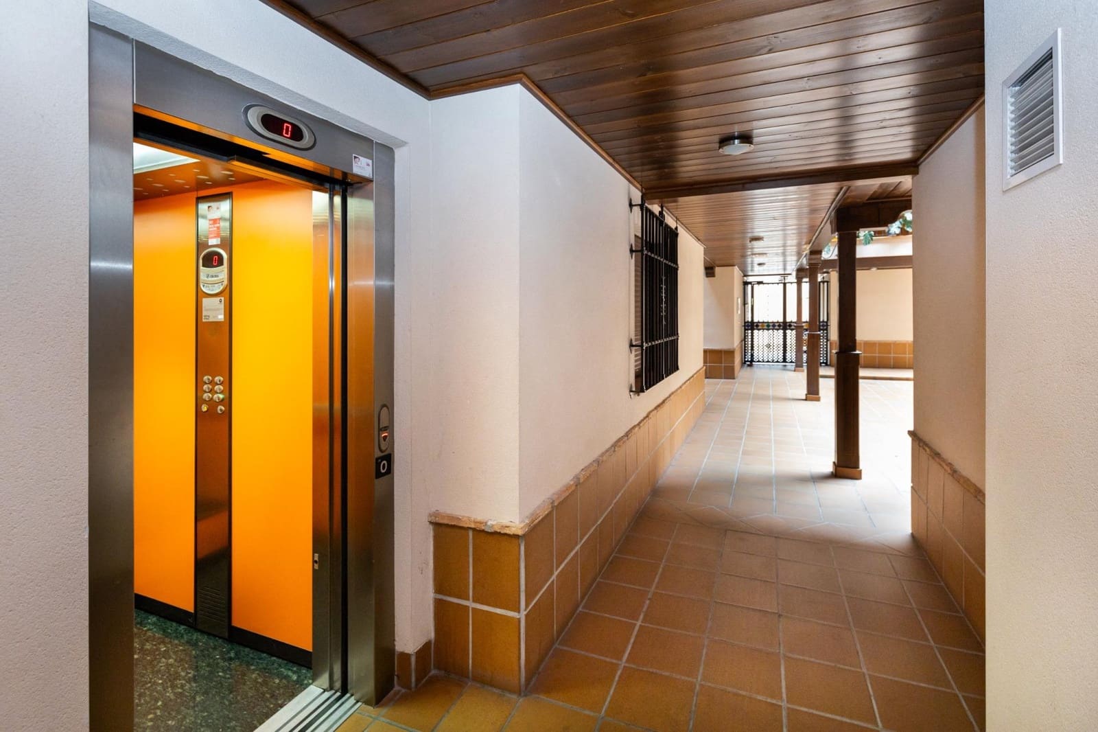 1 soverom Penthouse til salgs i Monachil med garasje - € 145 000 (Ref: 10166868)