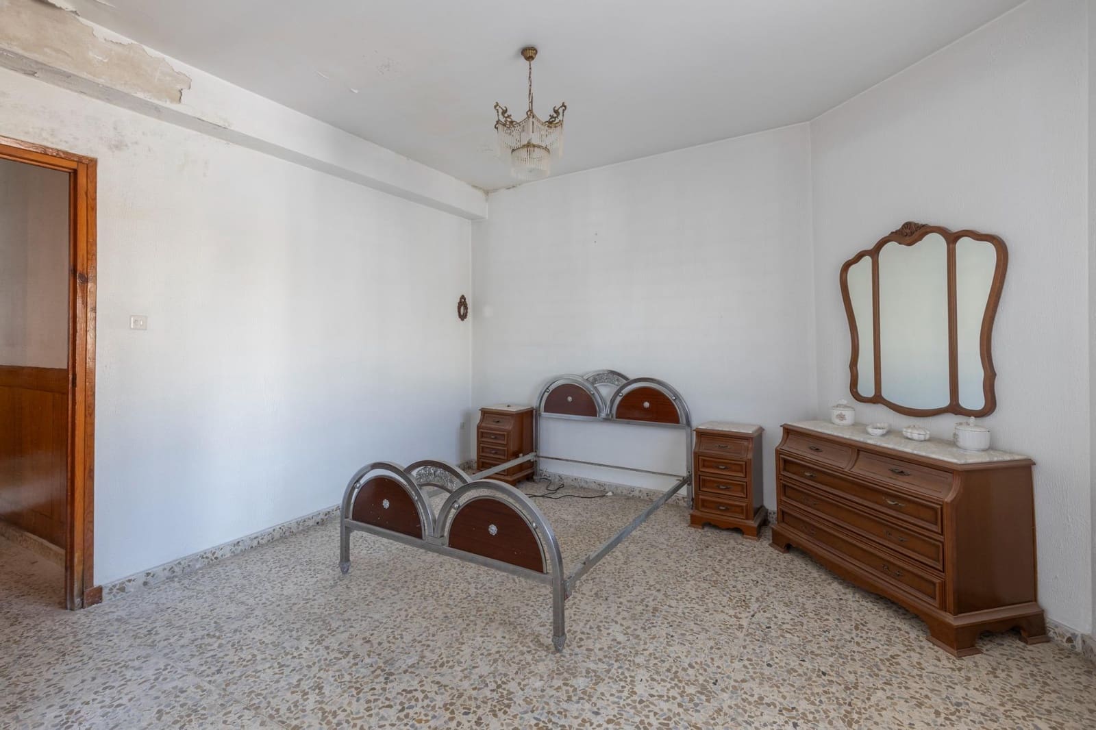 10 sypialnia Komercyjne na sprzedaż w La Zubia - 700 000 € (Ref: 10166870)