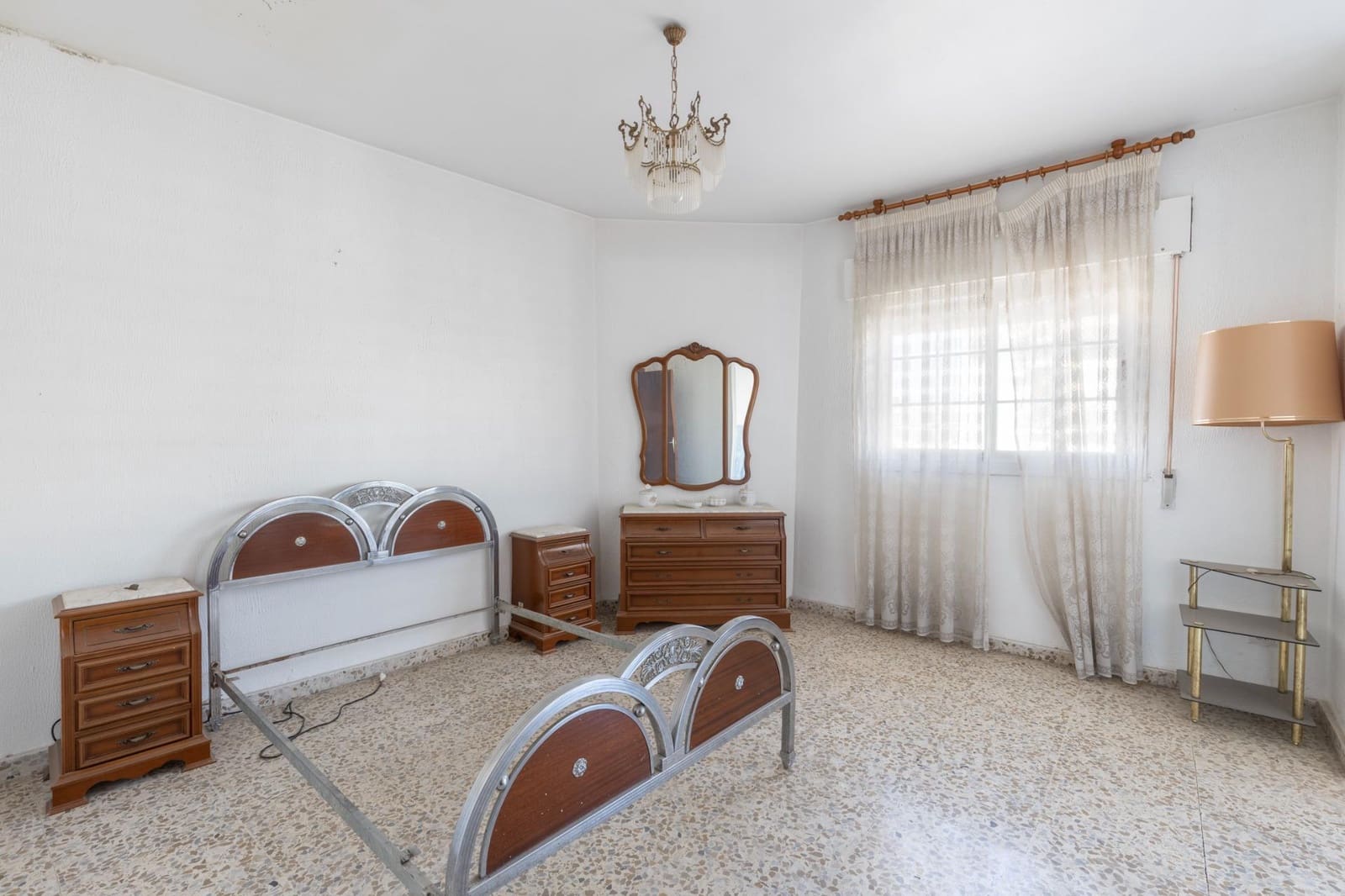 10 sypialnia Komercyjne na sprzedaż w La Zubia - 700 000 € (Ref: 10166870)