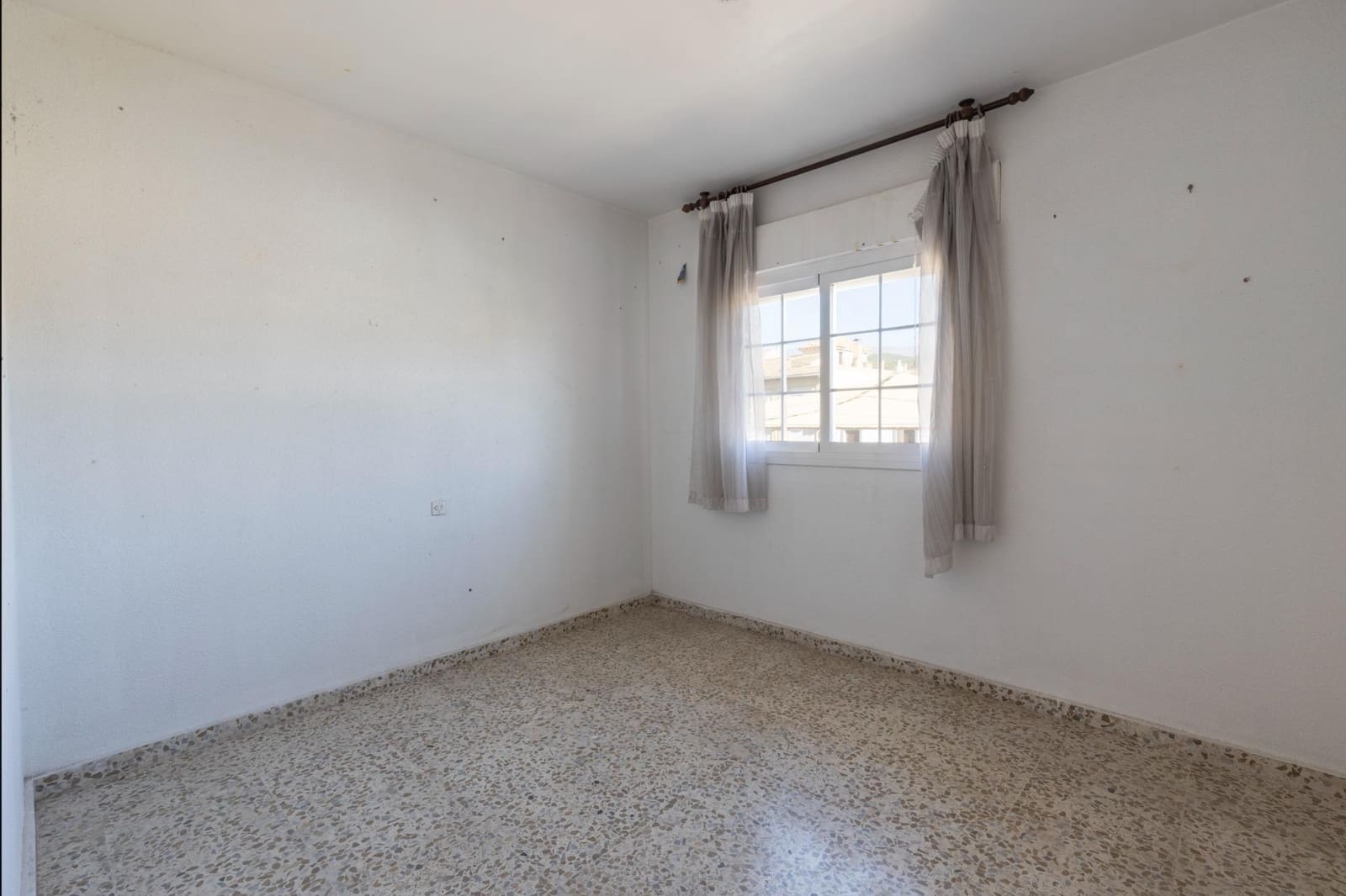 10 sypialnia Komercyjne na sprzedaż w La Zubia - 700 000 € (Ref: 10166870)