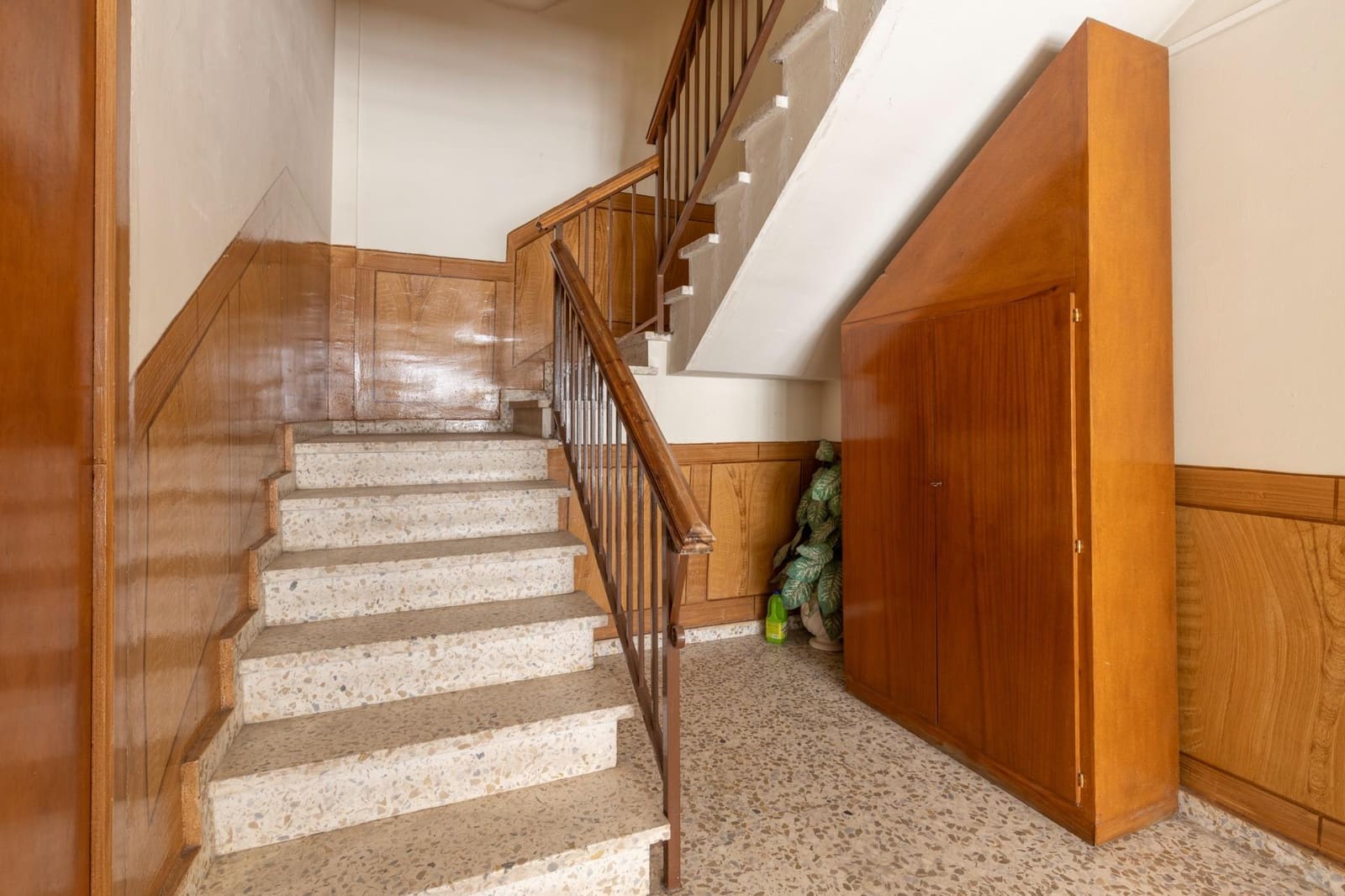 10 sypialnia Komercyjne na sprzedaż w La Zubia - 700 000 € (Ref: 10166870)