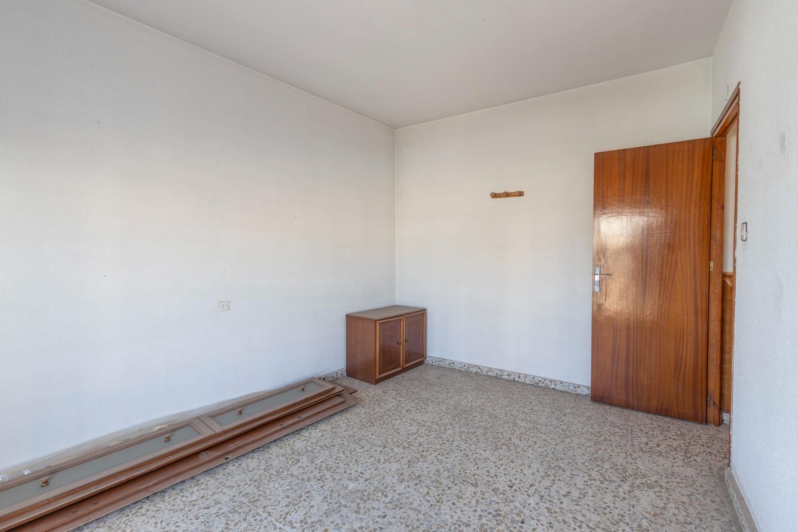 10 sypialnia Komercyjne na sprzedaż w La Zubia - 700 000 € (Ref: 10166870)
