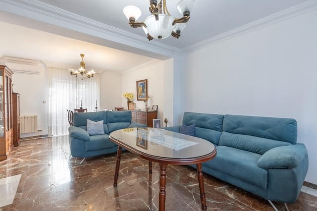 6 soverom Hus til salgs i Gabia Grande, Las Gabias med garasje - € 299 900 (Ref: 10166871)