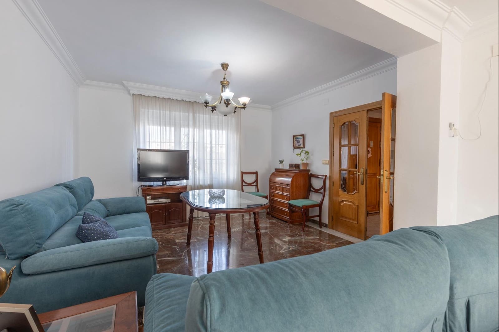 6 soverom Hus til salgs i Las Gabias med garasje - € 299 900 (Ref: 10166871)