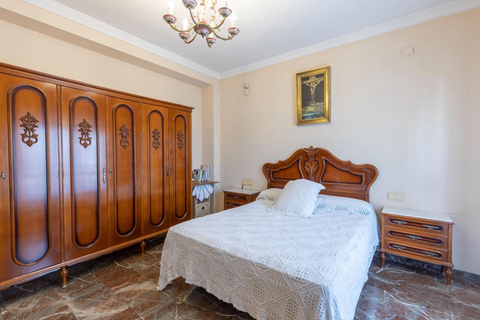 6 soverom Hus til salgs i Las Gabias med garasje - € 299 900 (Ref: 10166871)