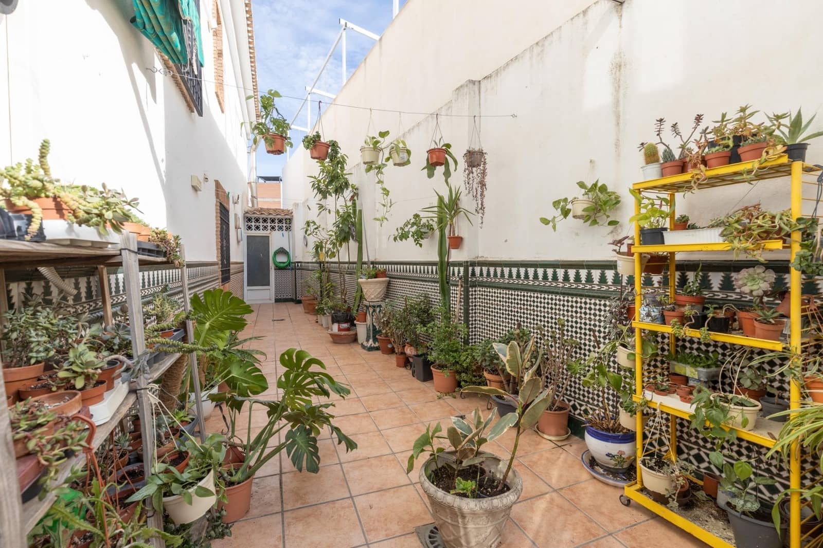 6 soverom Hus til salgs i Las Gabias med garasje - € 299 900 (Ref: 10166871)