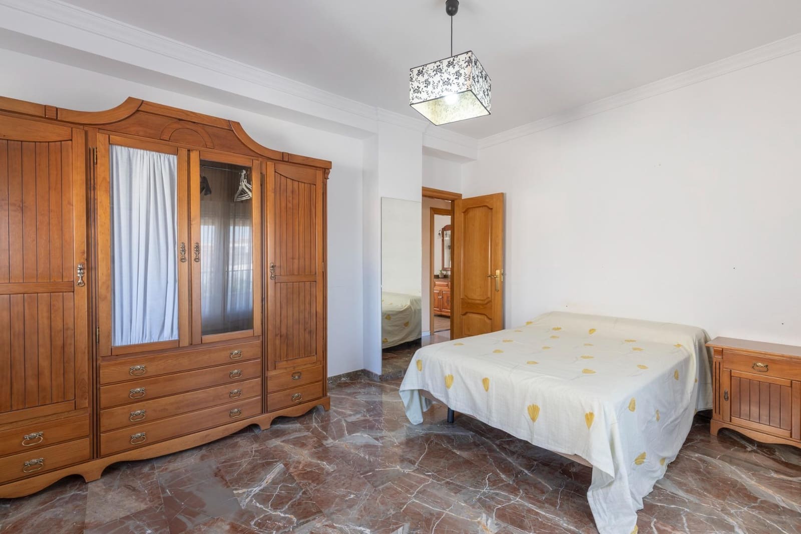 6 soverom Hus til salgs i Las Gabias med garasje - € 299 900 (Ref: 10166871)