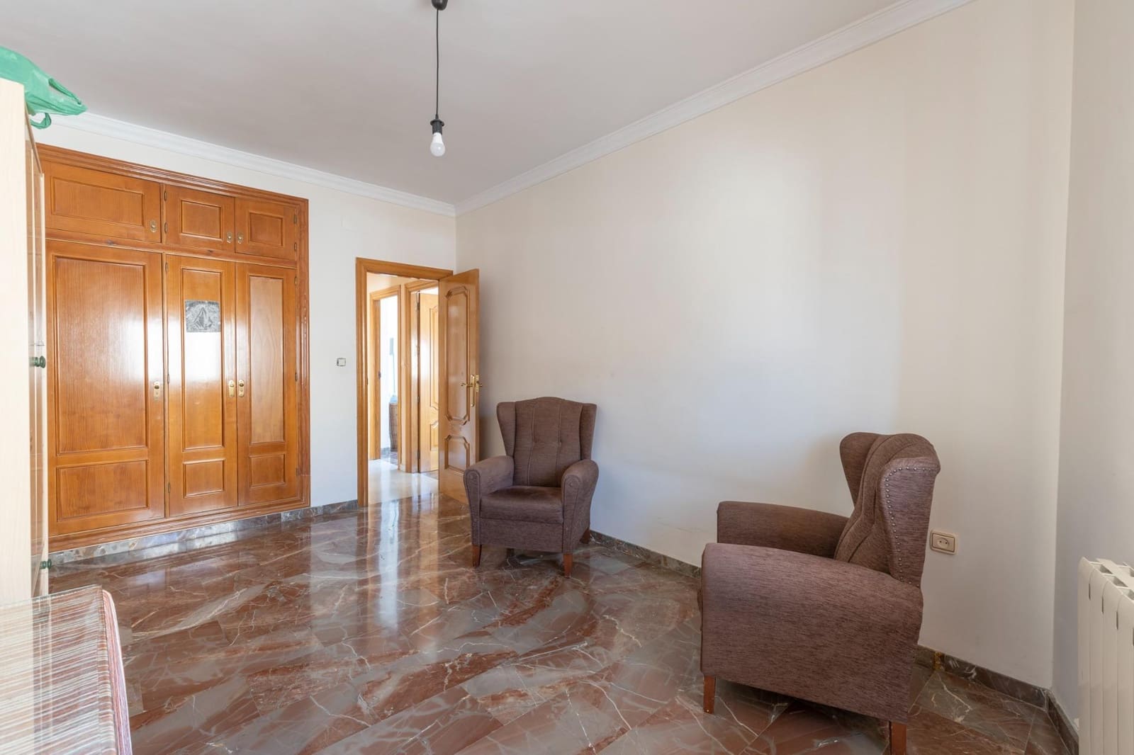 6 soverom Hus til salgs i Las Gabias med garasje - € 299 900 (Ref: 10166871)