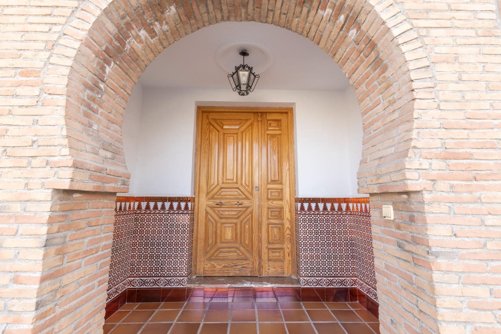 6 soverom Hus til salgs i Las Gabias med garasje - € 299 900 (Ref: 10166871)