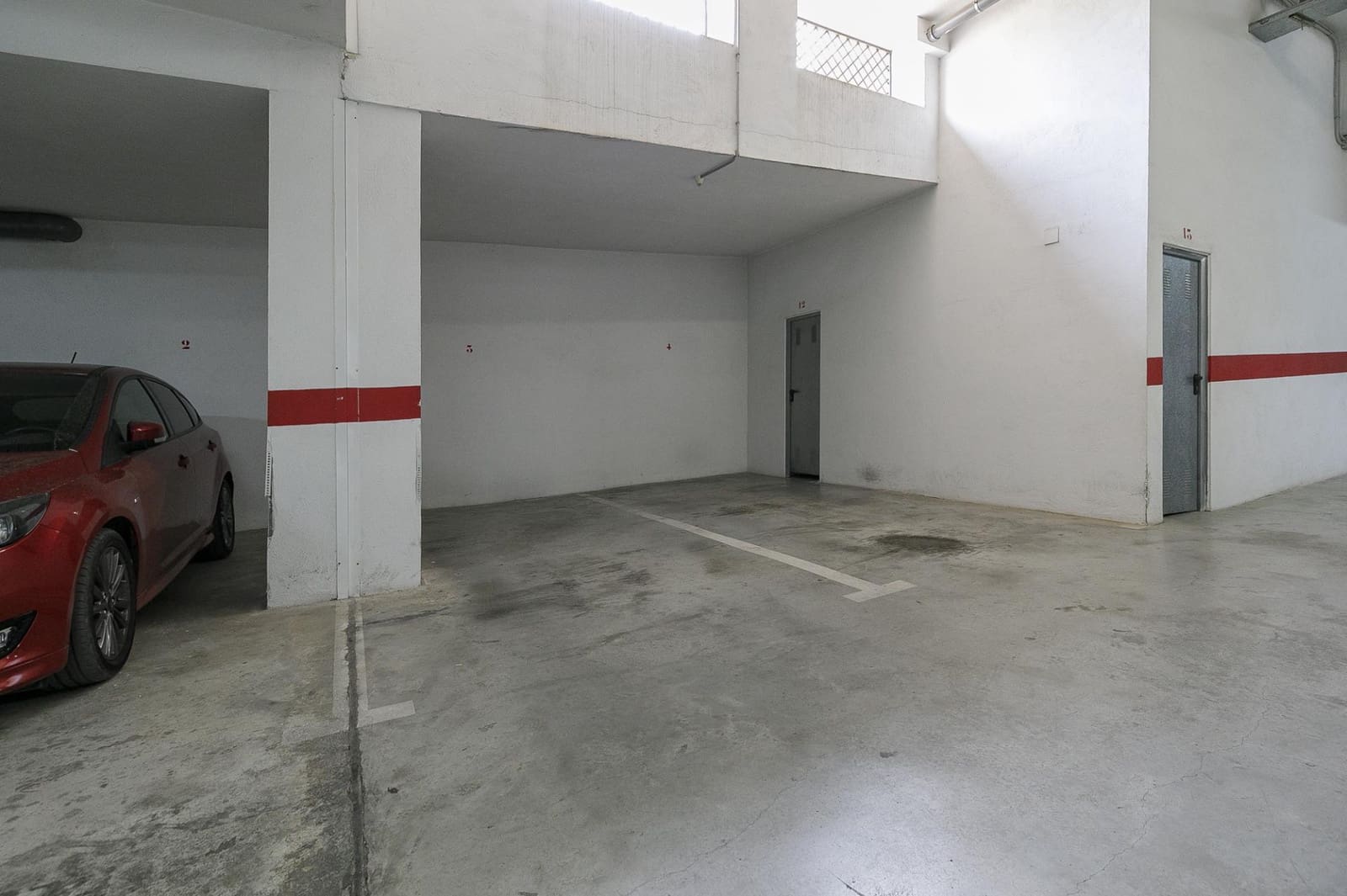 2 quarto Penthouse para venda em La Zubia com piscina garagem - 179 000 € (Ref: 10168712)