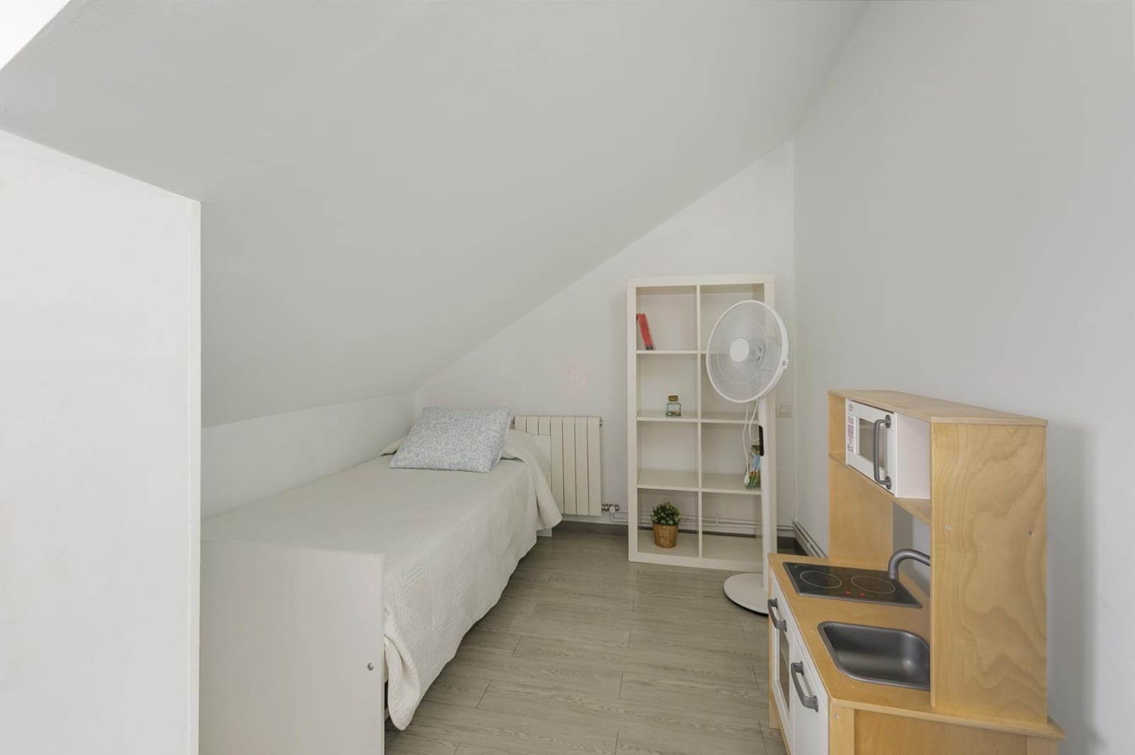 2 quarto Penthouse para venda em La Zubia com piscina garagem - 179 000 € (Ref: 10168712)