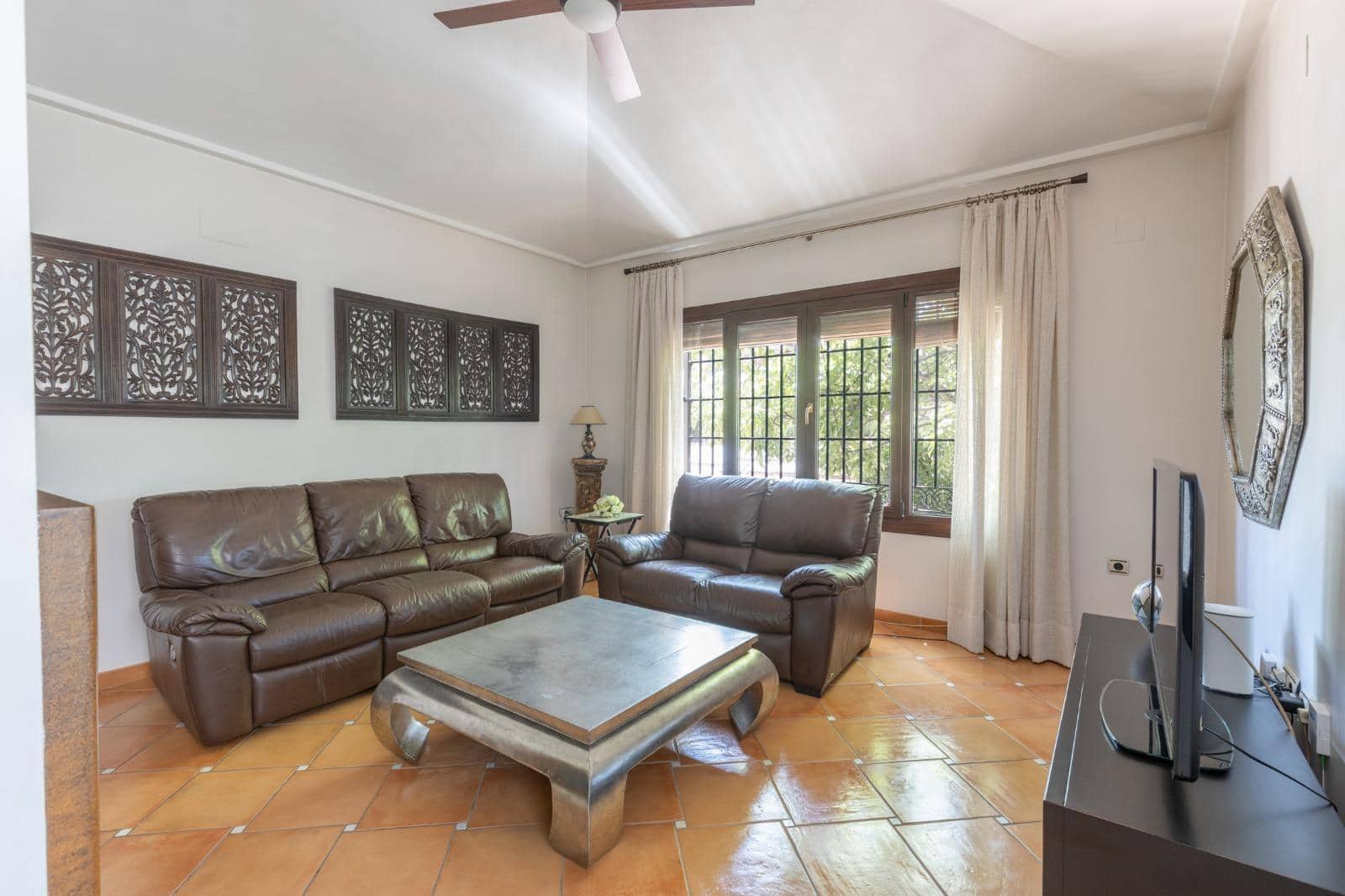 4 slaapkamer Villa te koop in Vegas del Genil met zwembad garage - € 429.000 (Ref: 10168714)