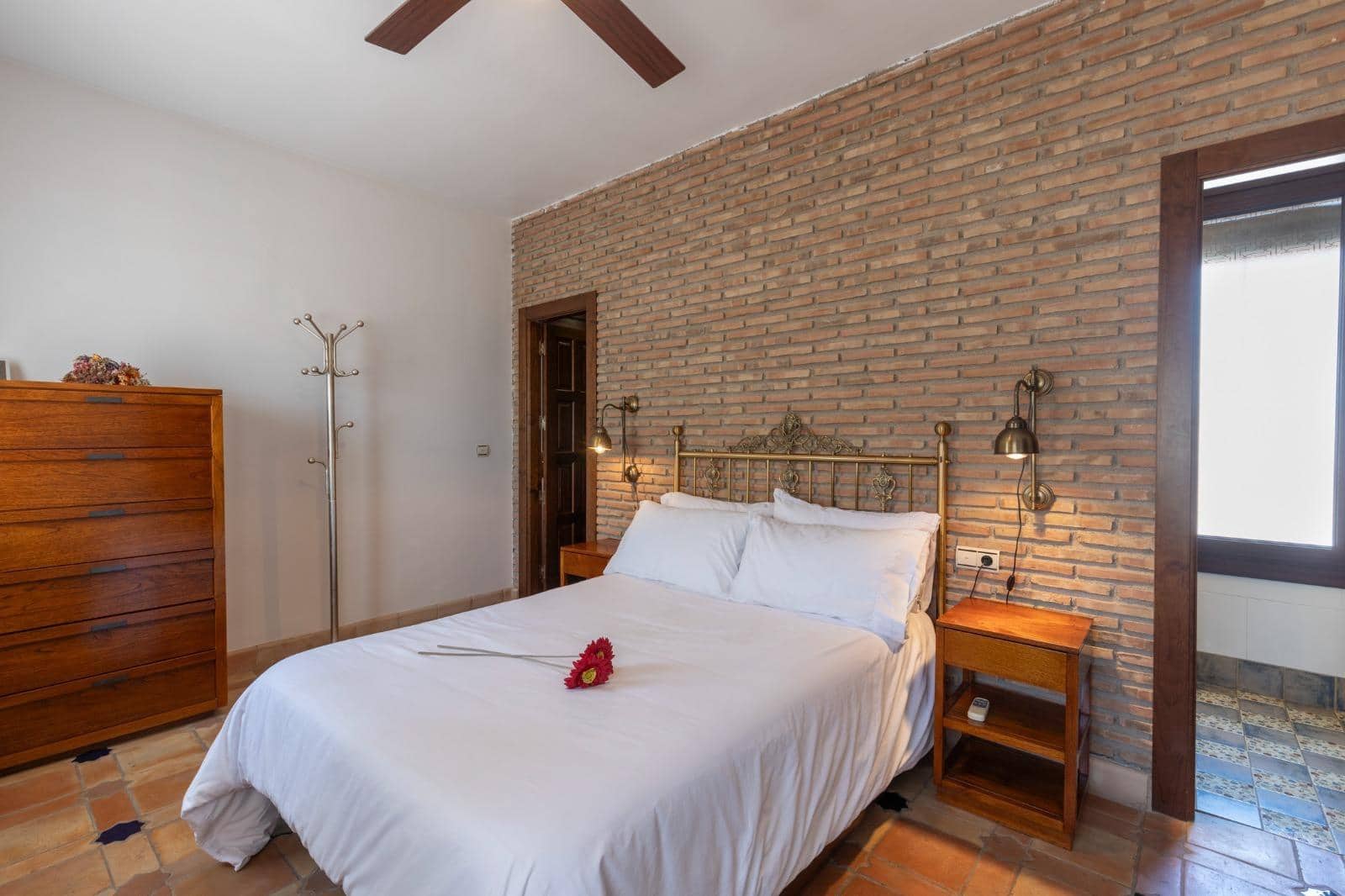 4 slaapkamer Villa te koop in Vegas del Genil met zwembad garage - € 429.000 (Ref: 10168714)