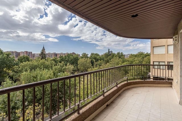 5 sypialnia Mieszkanie na sprzedaż w Miasto Grenada z garażem - 995 000 € (Ref: 10171572)