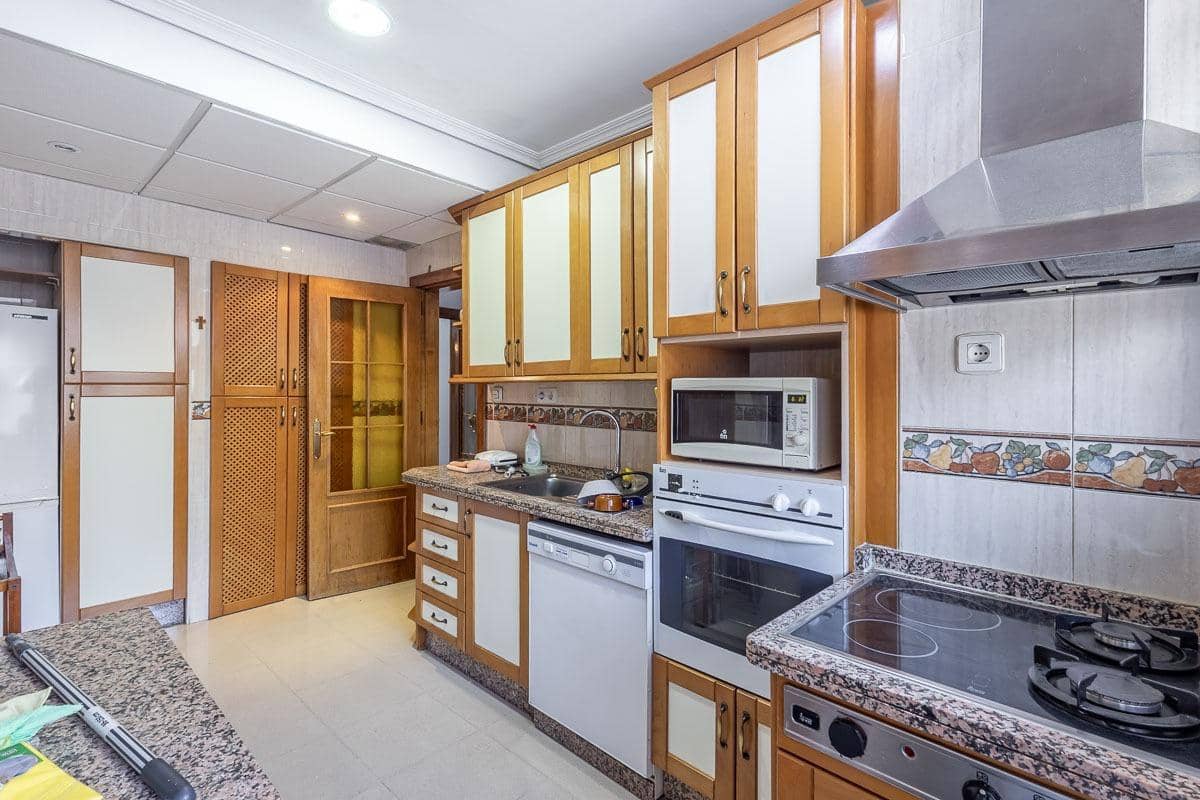 5 sypialnia Mieszkanie na sprzedaż w Miasto Grenada z garażem - 995 000 € (Ref: 10171572)