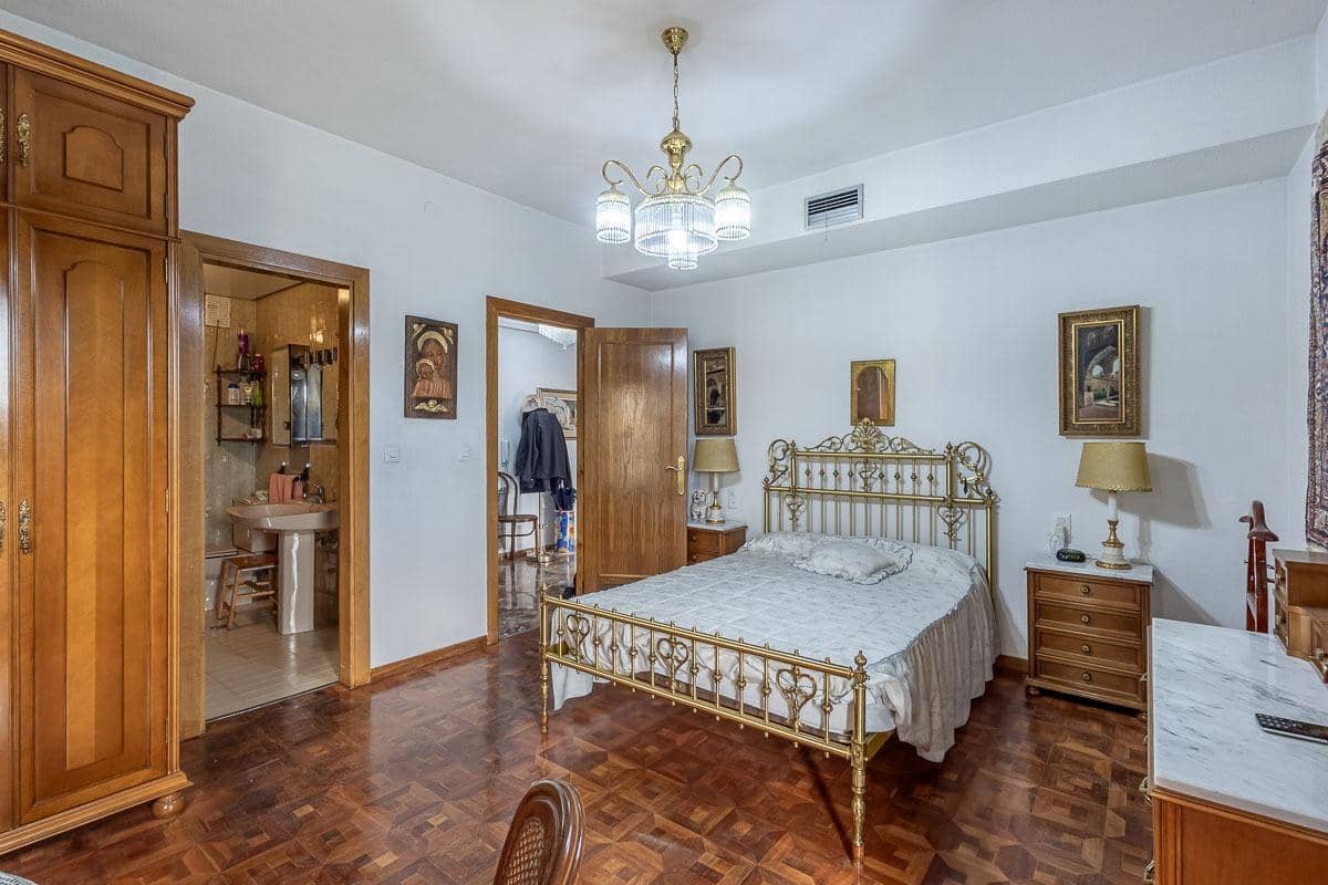 5 sypialnia Mieszkanie na sprzedaż w Miasto Grenada z garażem - 995 000 € (Ref: 10171572)