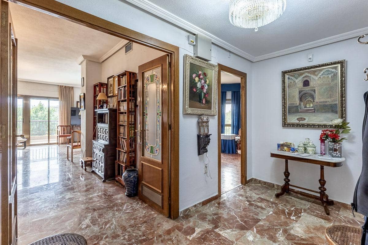 5 sypialnia Mieszkanie na sprzedaż w Miasto Grenada z garażem - 995 000 € (Ref: 10171572)