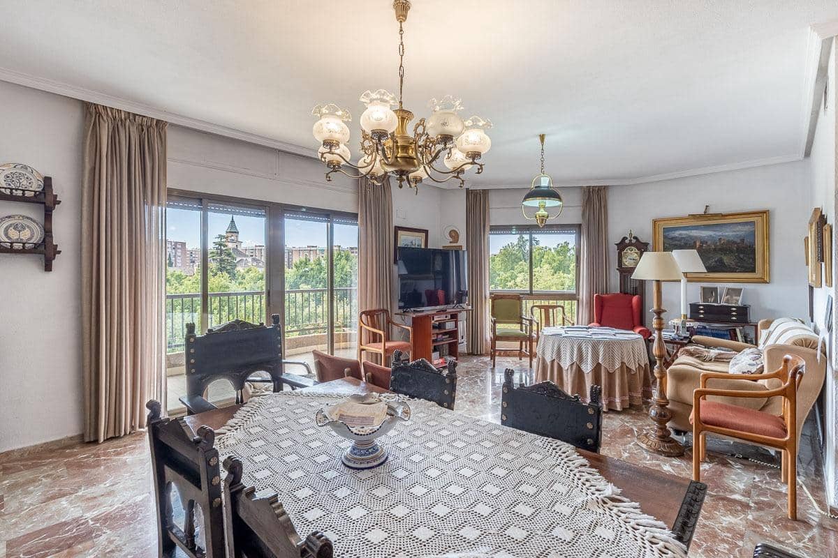 5 sypialnia Mieszkanie na sprzedaż w Miasto Grenada z garażem - 995 000 € (Ref: 10171572)