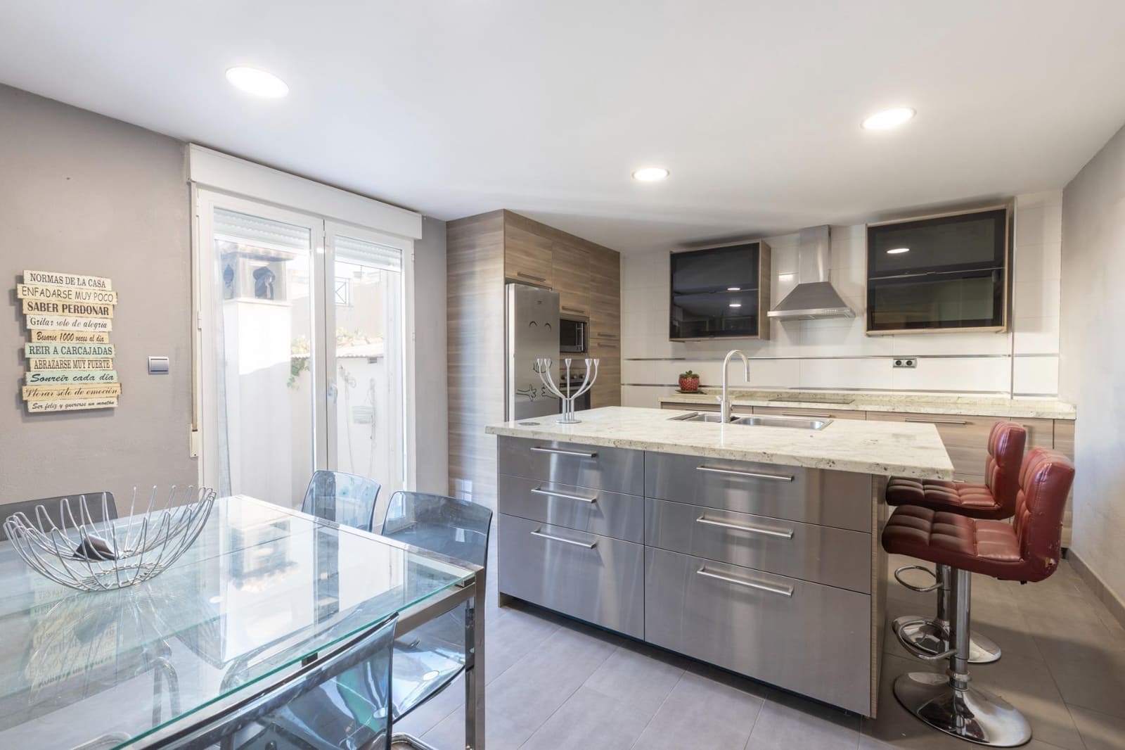 4 sovrum Radhus till salu i La Zubia med garage - 295 000 € (Ref: 10171573)