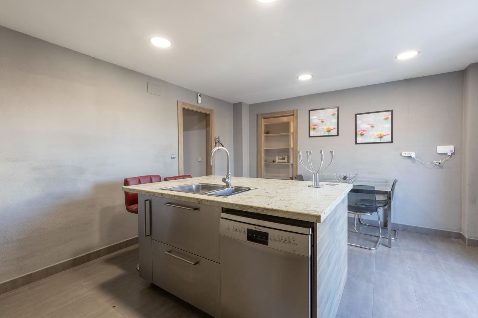 4 sovrum Radhus till salu i La Zubia med garage - 295 000 € (Ref: 10171573)
