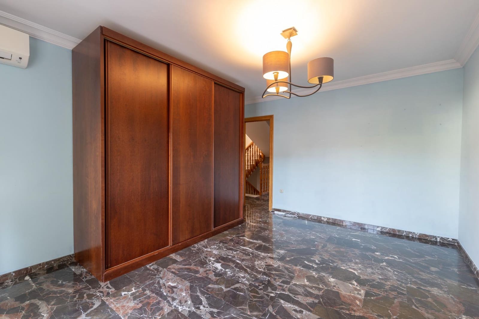 4 sovrum Radhus till salu i La Zubia med garage - 295 000 € (Ref: 10171573)