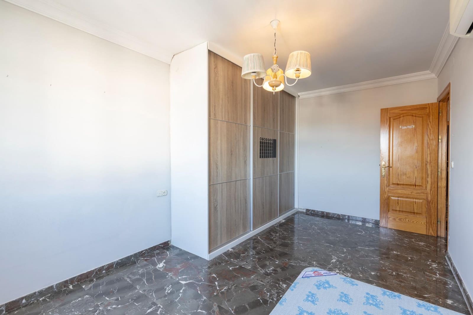 4 sovrum Radhus till salu i La Zubia med garage - 295 000 € (Ref: 10171573)