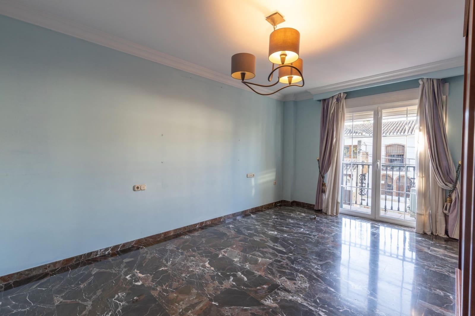 4 sovrum Radhus till salu i La Zubia med garage - 295 000 € (Ref: 10171573)