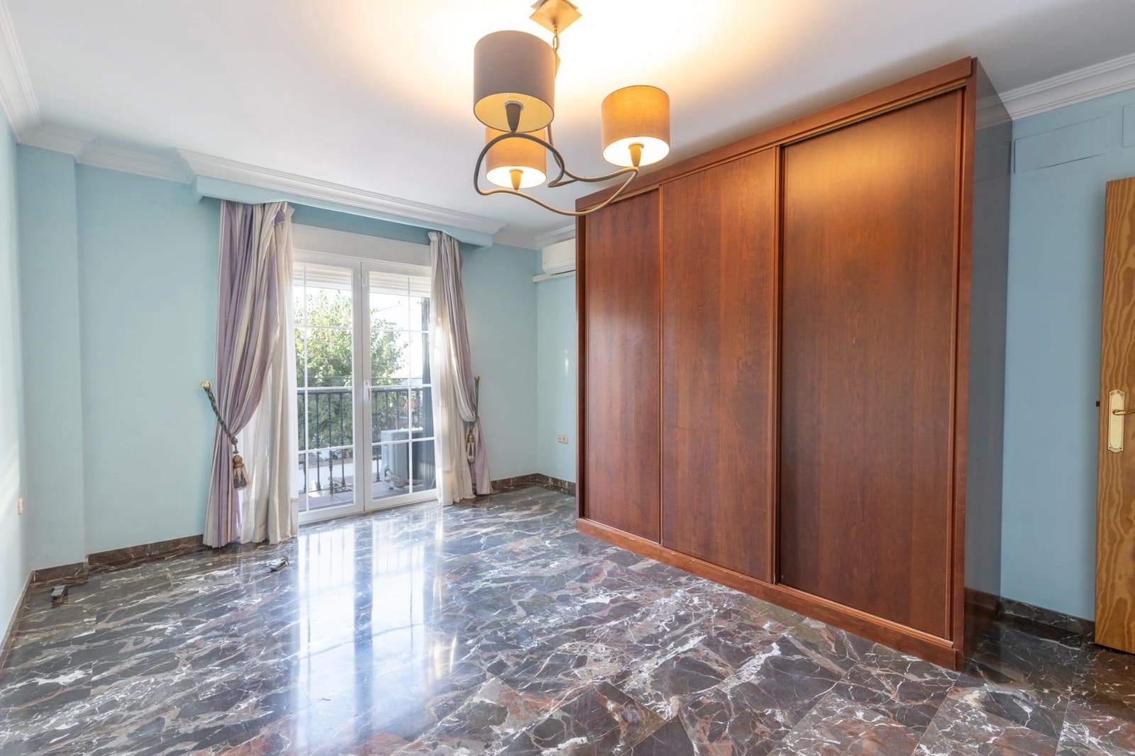 4 sovrum Radhus till salu i La Zubia med garage - 295 000 € (Ref: 10171573)