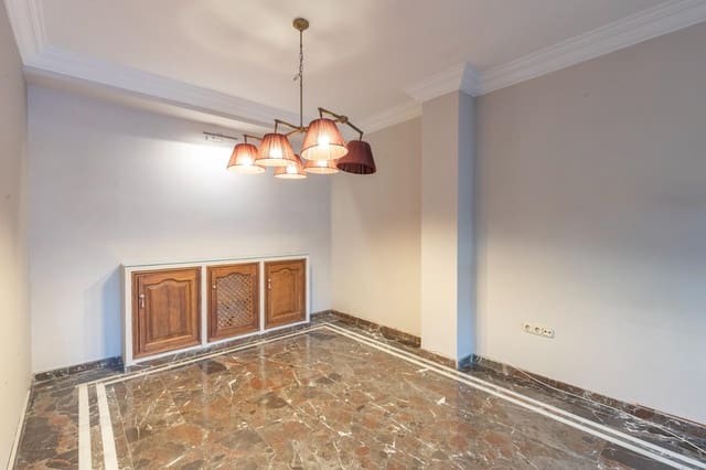 4 quarto Moradia em Banda para venda em La Zubia com garagem - 295 000 € (Ref: 10171573)