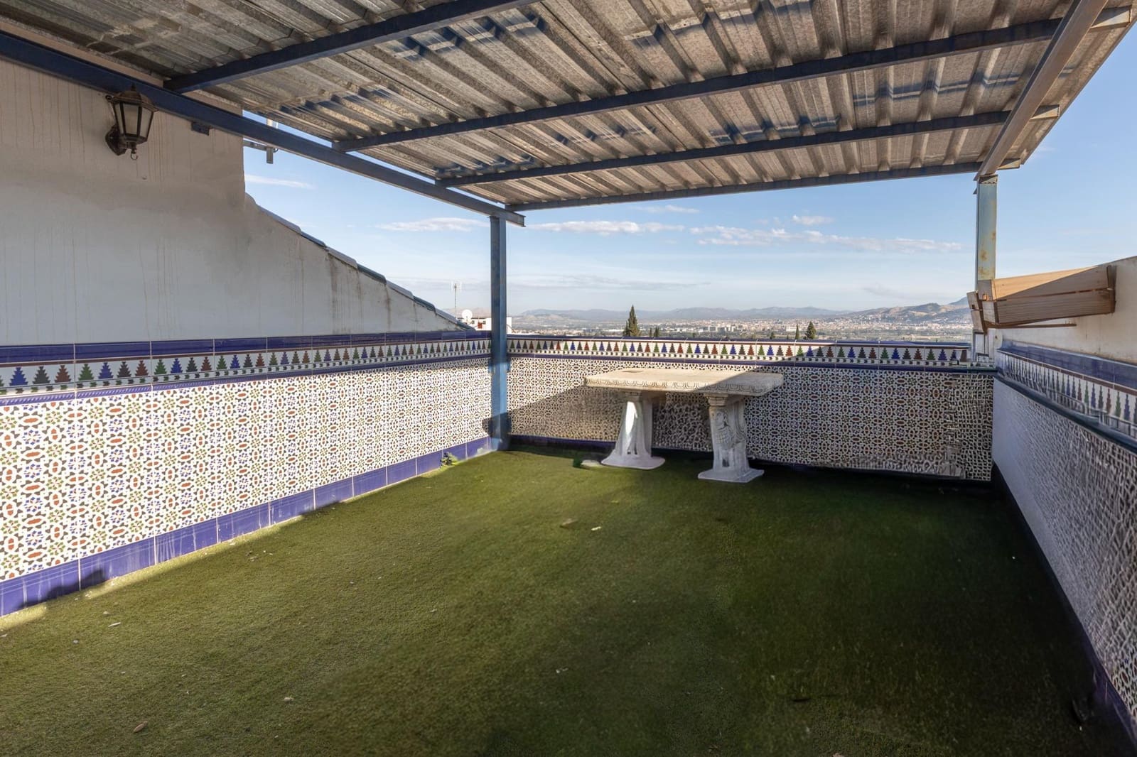 4 sovrum Radhus till salu i La Zubia med garage - 295 000 € (Ref: 10171573)