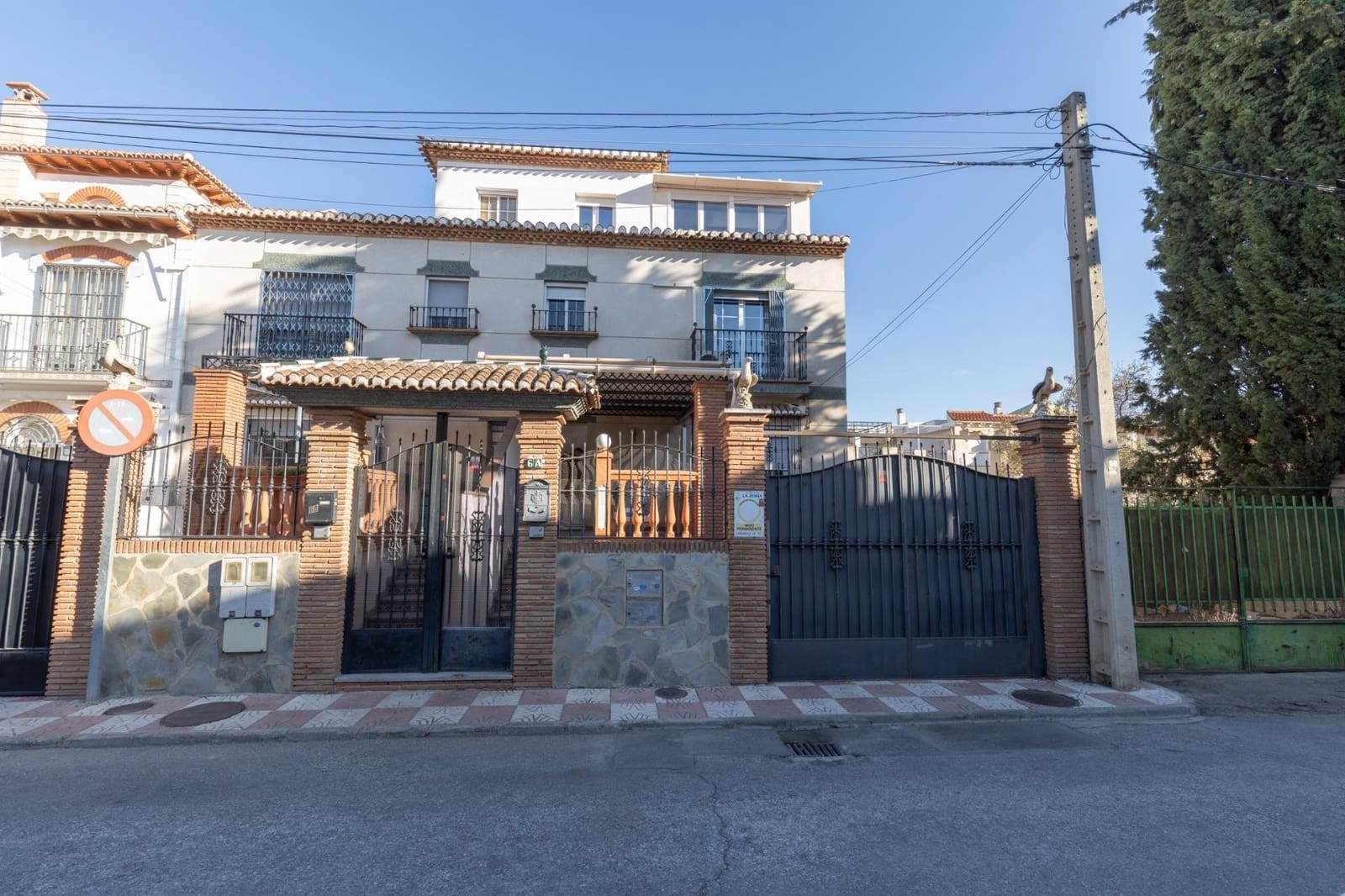 4 sovrum Radhus till salu i La Zubia med garage - 295 000 € (Ref: 10171573)