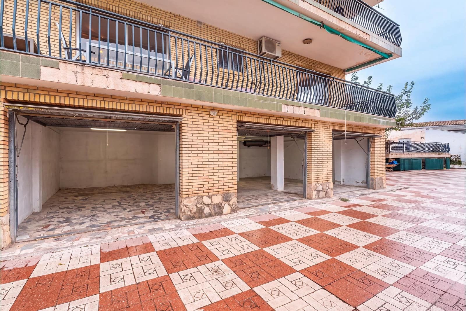 5 sypialnia Willa na sprzedaż w Monachil z basenem garażem - 570 000 € (Ref: 10171574)
