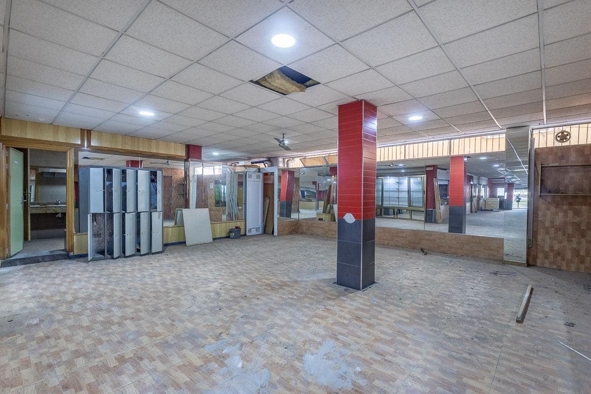 Gewerbe zu verkaufen in Granada Stadt - 340.000 € (Ref: 10171575)