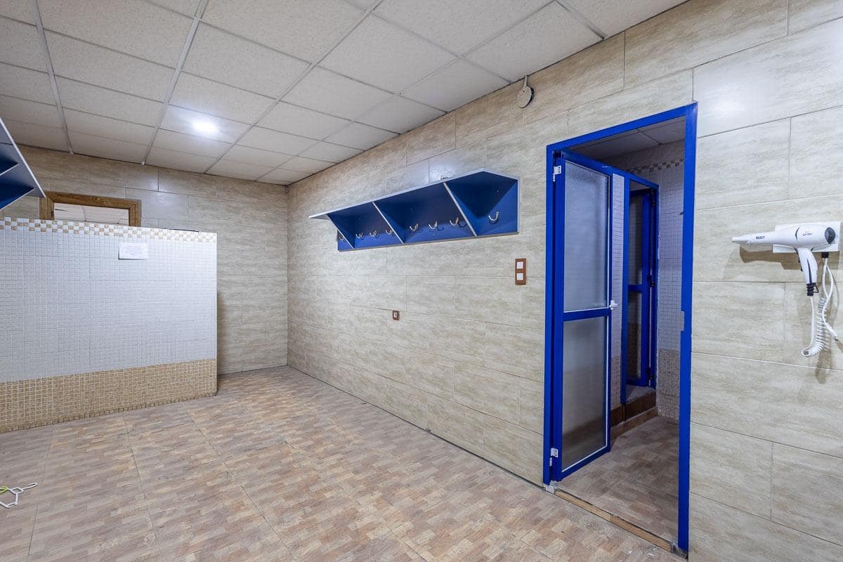 Gewerbe zu verkaufen in Granada Stadt - 340.000 € (Ref: 10171575)