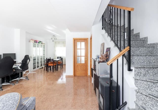 Adosado de 3 habitaciones en Belicena, Vegas del Genil en venta con garaje - 229.000 € (Ref: 10171577)