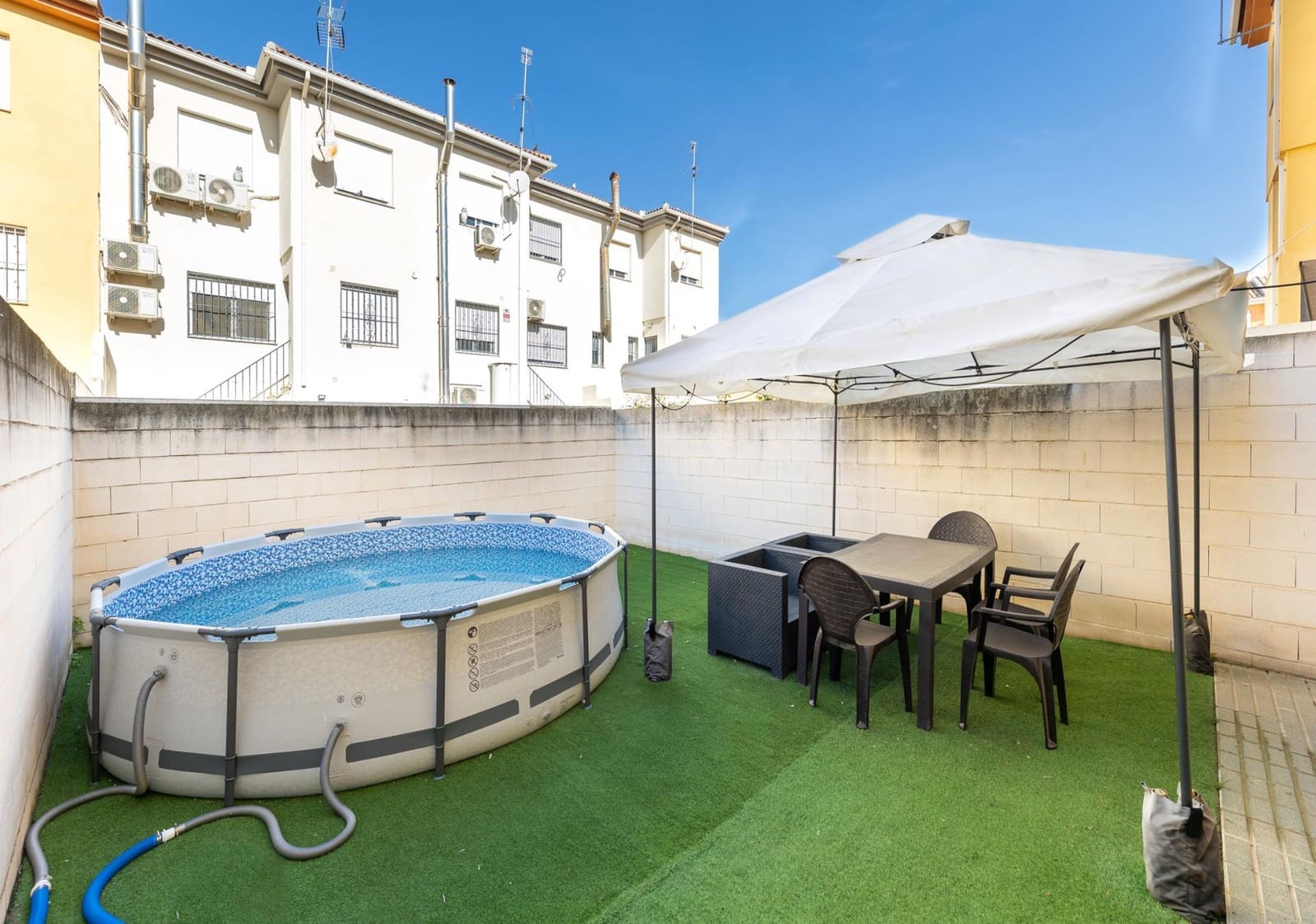 Adosado de 3 habitaciones en Belicena en venta con garaje - 229.000 € (Ref: 10171577)