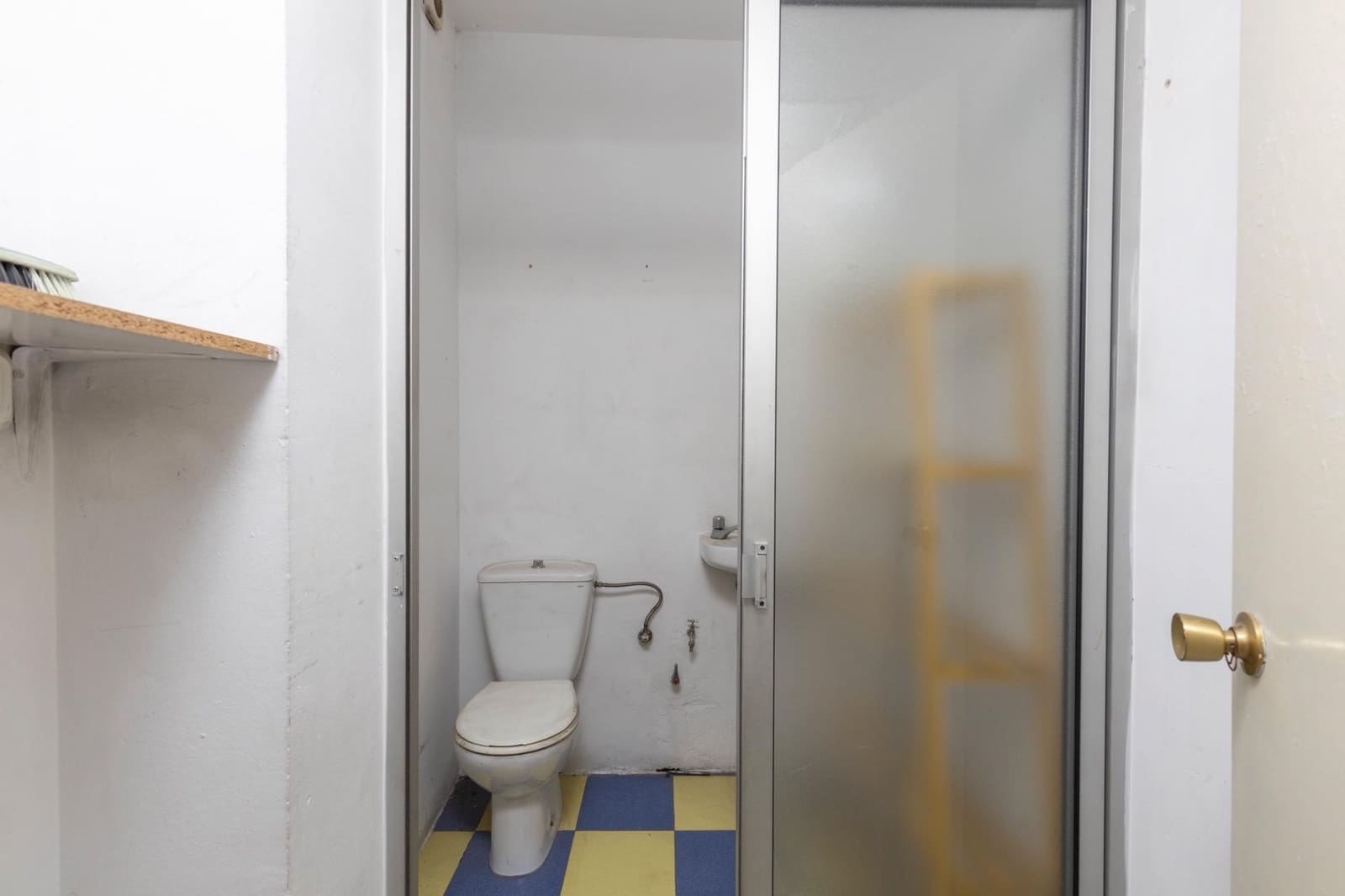 Erhverv til salg i Granada by - € 95.000 (Ref: 10171578)