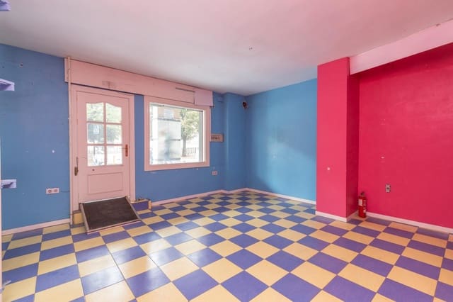 Commercieel te koop in Granada stad - € 95.000 (Ref: 10171578)