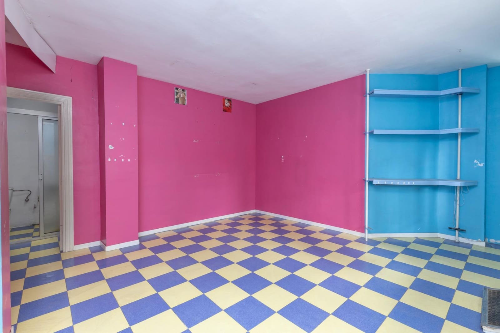 Erhverv til salg i Granada by - € 95.000 (Ref: 10171578)