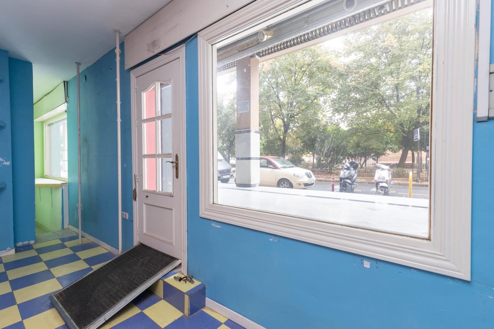 Erhverv til salg i Granada by - € 95.000 (Ref: 10171578)