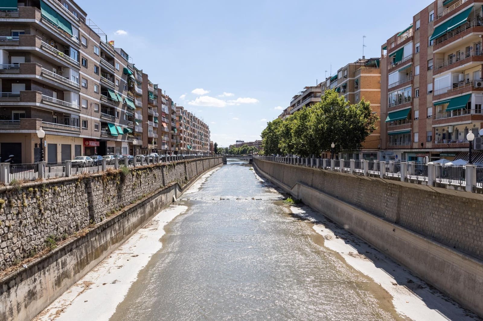 Erhverv til salg i Granada by - € 95.000 (Ref: 10171578)