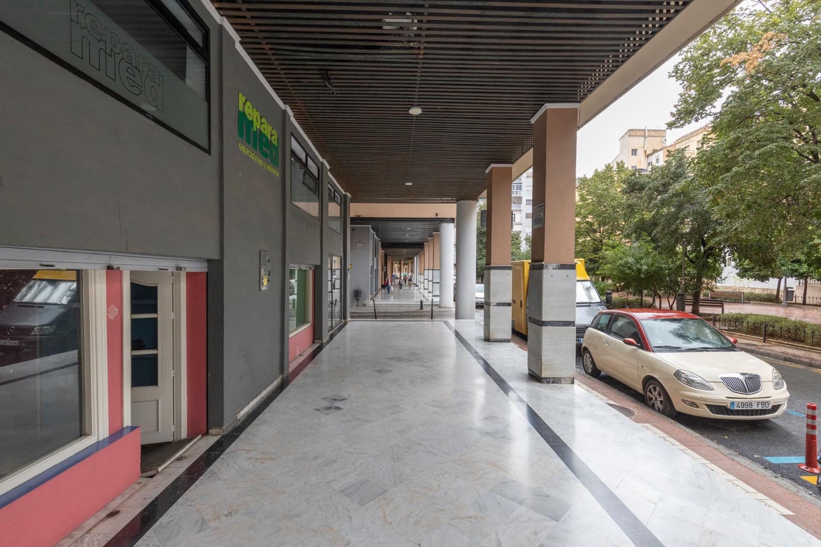 Erhverv til salg i Granada by - € 95.000 (Ref: 10171578)